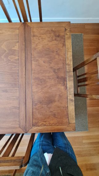 Mesa de Comedor + 8 Sillas Modernistas