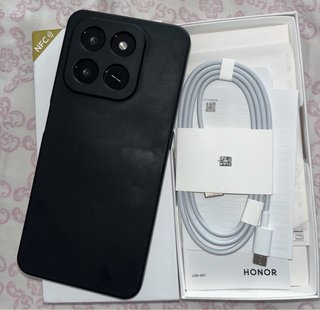 HONOR 400 Smart Negro con su funda