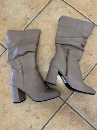 Stivali beige N.36
