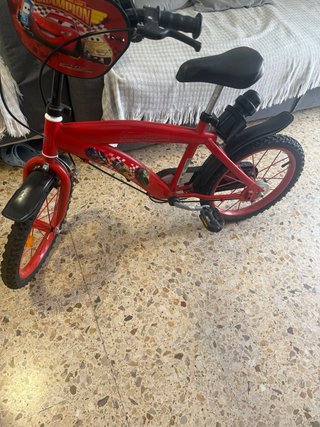 Bicicleta infantil roja Lightning McQueen