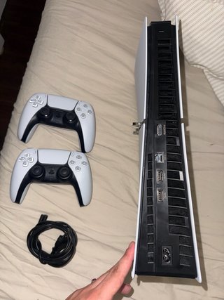 Playstation 5 Digital + 2 Mandos Dual Sense