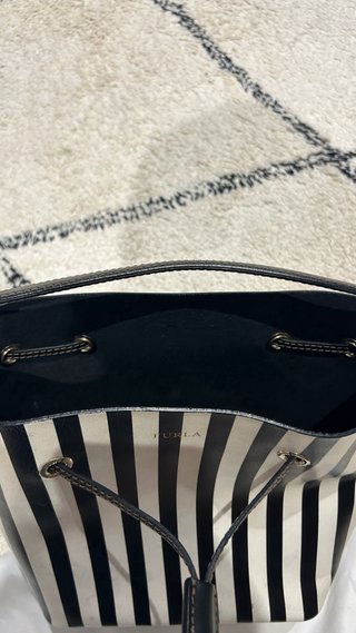 Bolso Furla Rayas Blanco y Negro