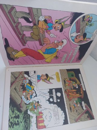 Comic Pinocchio gran formato - año 1982