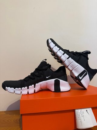 Nike Free Metcon 5 Talla 40 Negras Varias tallas