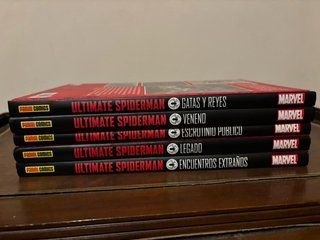 Lote comics Ultimate Spiderman