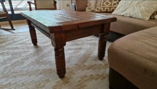 Mesa centro madera maciza con cajón (solo recoger)