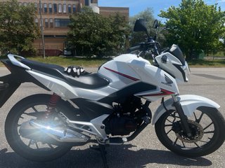 Honda CB125F 2015 Blanca