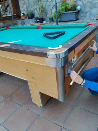 Mesa de billar verde