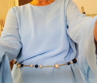 Collana cintura in perle bianche e nere