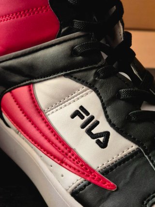 Zapatillas Fila caña media basket