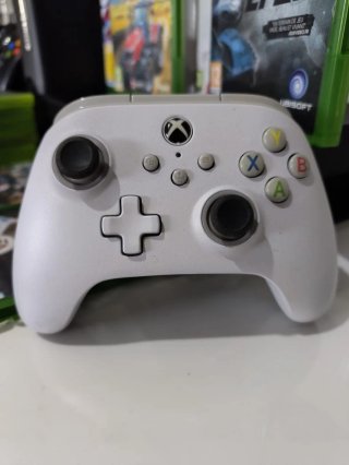 Lote Xbox 360 e One: Console, controller e giochi