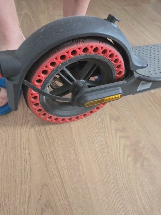 Patinete Eléctrico Xiaomi Esencial Negro/Rojo