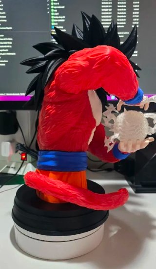 Figura Goku SS4 Dragon Ball GT