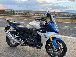 BMW R1200RS