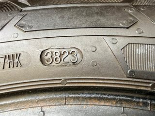 Neumáticos Continental 215/60/17C 104/102H