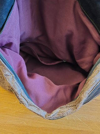 Bolso piel sintética estampado serpiente