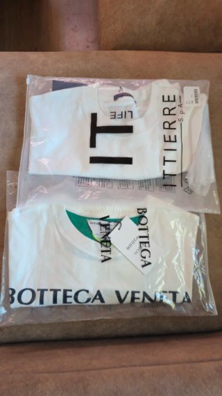 2 Camisetas Bottega Veneta Blancas Nuevas