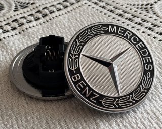 Emblema Capot Mercedes Benz 57mm Negro Plata
