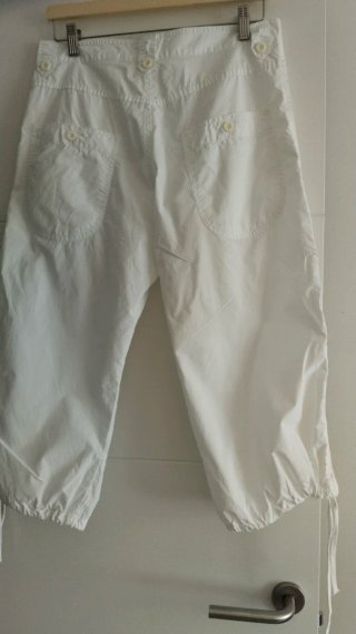 Pantalones blancos capri