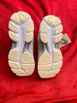 ASICS Blancas Beige