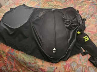 Protector corporal Shot Race Gear