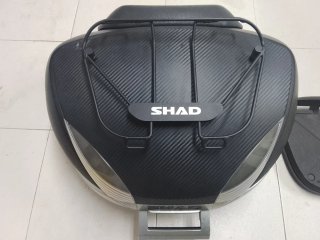 Baúl Moto Shad 48L Negro