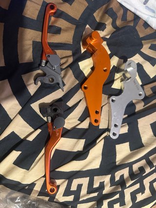 Manetas y soportes pinza KTM nuevos