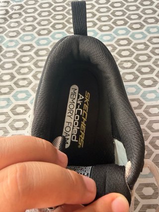 Skechers Air-Cooled Memory Foam