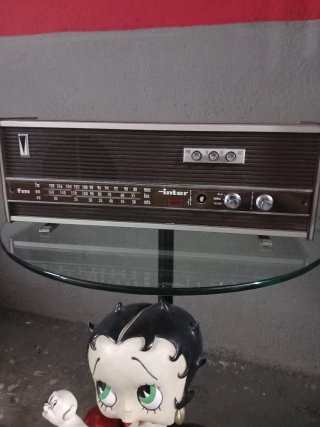 Radio Inter Antigua Marrón y Gris
