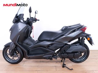 YAMAHA X-MAX 125