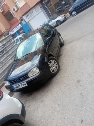 Volkswagen Golf 2003