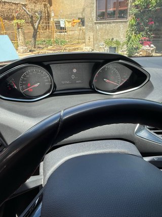 Peugeot 308 bluehdi 130cv tech edition