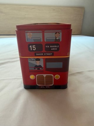Caja metálica Walkers autobús rojo