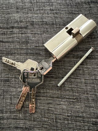 Cerradura seguridad Ezcurra 4 llaves