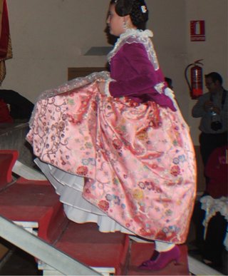 Traje Fallera Niña Rosa Flores
