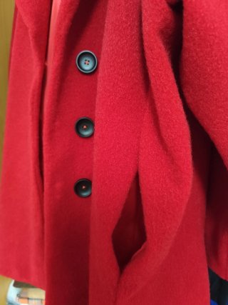 Abrigo rojo oversize