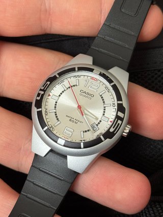 Reloj Casio MTR-100 Plata y Negro