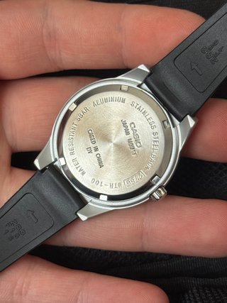 Reloj Casio MTR-100 Plata y Negro