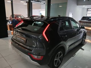 Kia Niro 1.6 GDi HEV Concept 104 kW (141 CV)