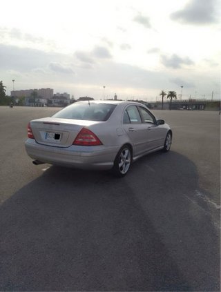 Mercedes-Benz Clase C230 solo 108000km