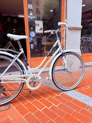 Bicicleta Paseo Vintage Peugeot Blanca