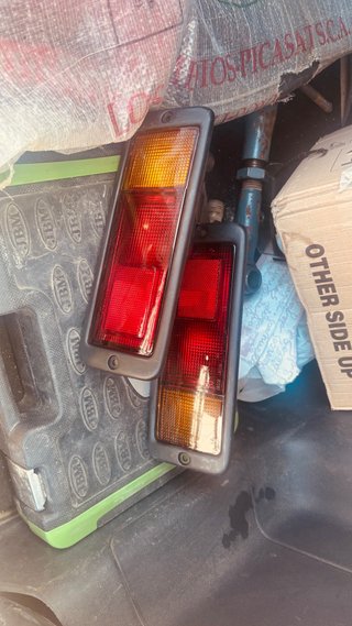 Pilotos Traseros Mitsubishi Montero nuevo