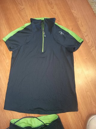 Conjunto deportivo Nafta negro y verde