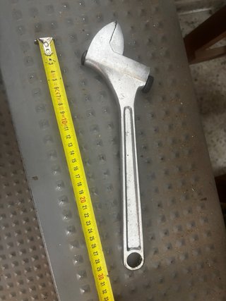 Llave inglesa Irimo 12 Forjada España