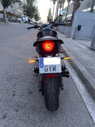 Yamaha XJ6 Naked Negra