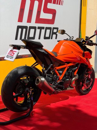 KTM 1390 SuperDuke R