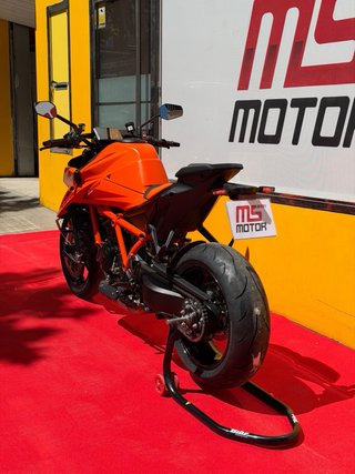 KTM 1390 SuperDuke R