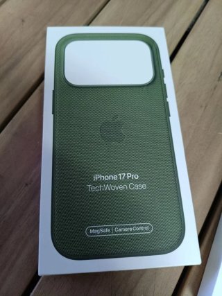 Apple Funda de trenzado técnico con MagSafe para el iPhone 17 Pro - Verde