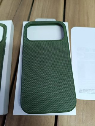 Apple Funda de trenzado técnico con MagSafe para el iPhone 17 Pro - Verde