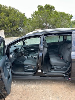 Ford Grand C-MAX 2013